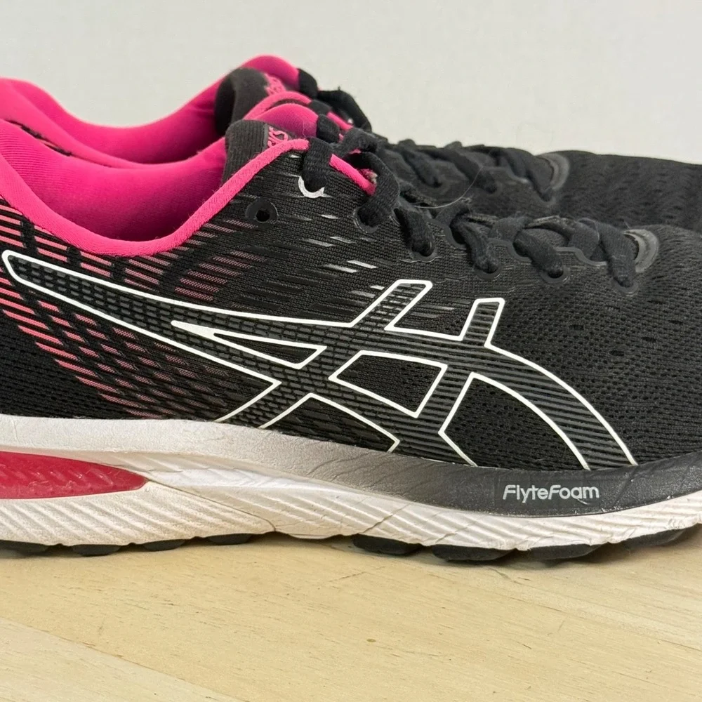 Asics women gel